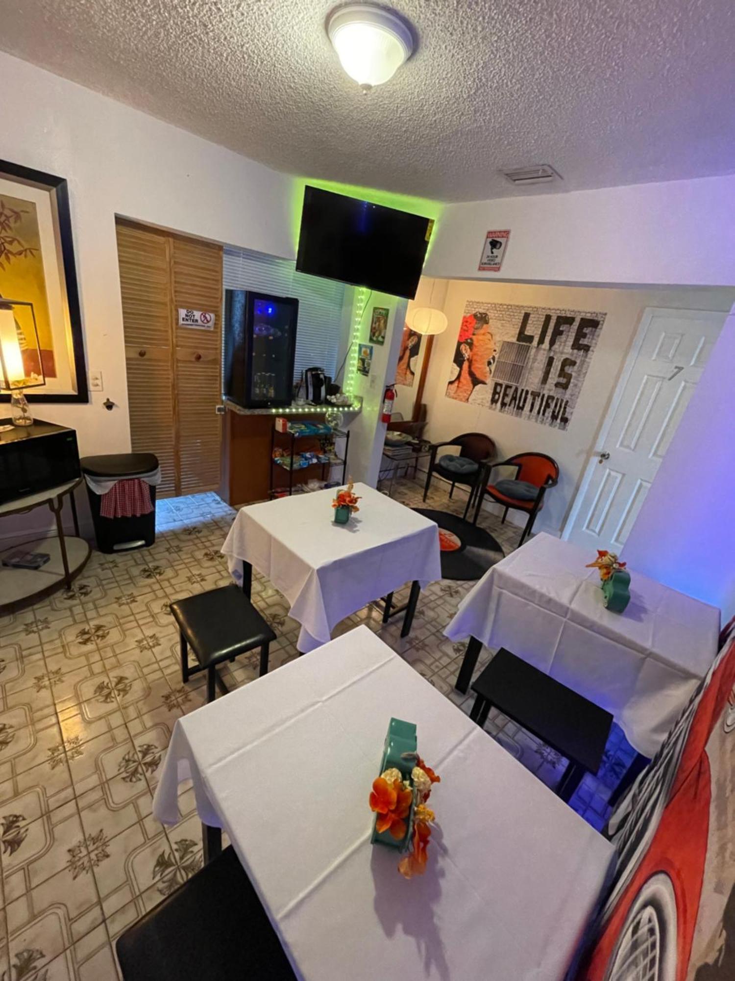 Habitacion Centrica Calle 8 マイアミ エクステリア 写真